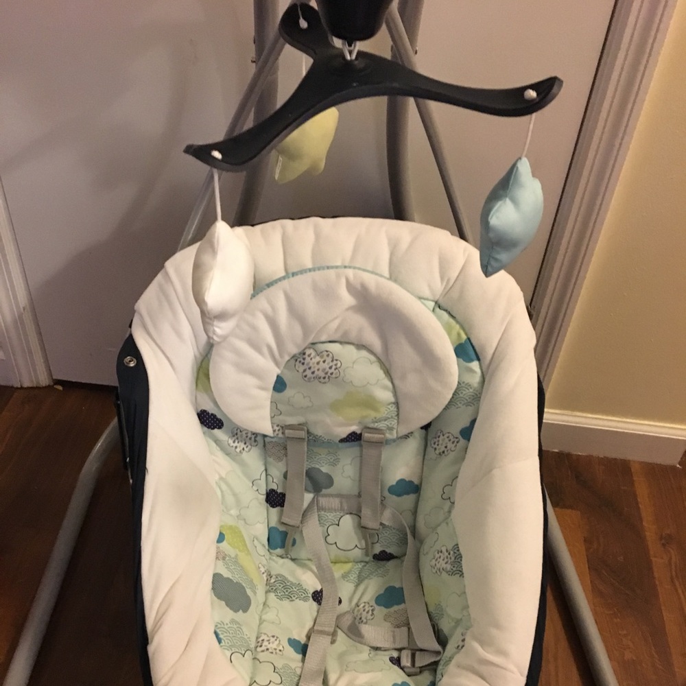 Baby swing